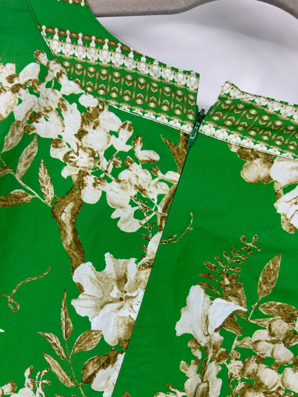 Raishma Darcie Green Floral Maxi Dress V Neck 100% Cotton Size 16 - Picture 10 of 12